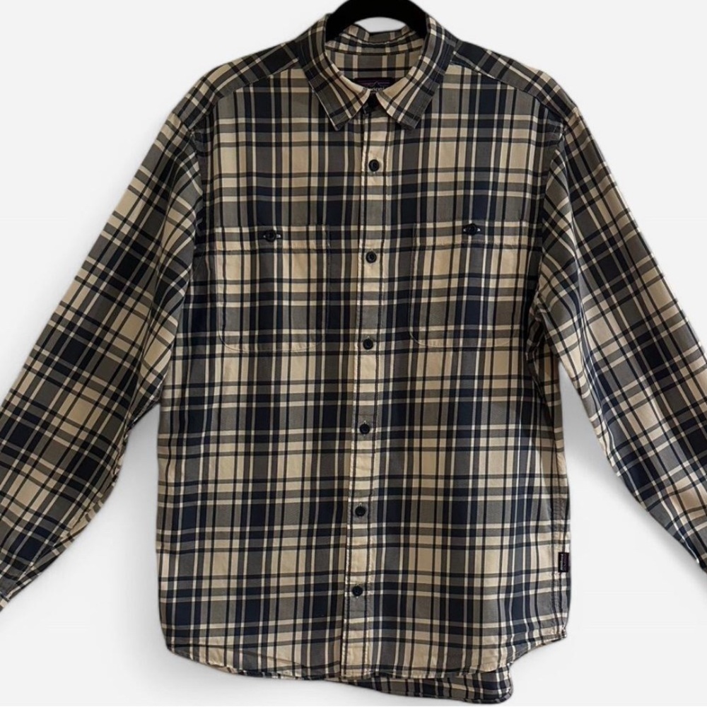 PATAGONIA Shirt Mens Medium Plaid
Fjord Flannel Button Up Organic Cotton.